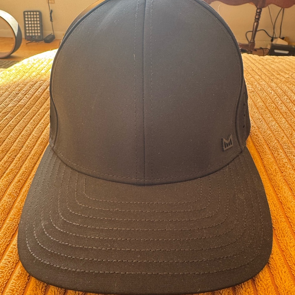 Melin Brand Black Hat Hydro MFLX Small 56cm